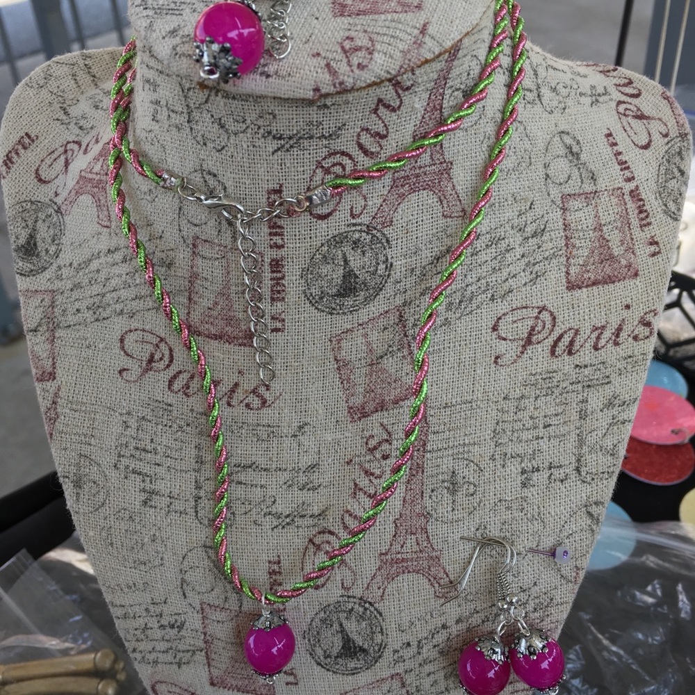 HANCRAFTED JEWELRY SET